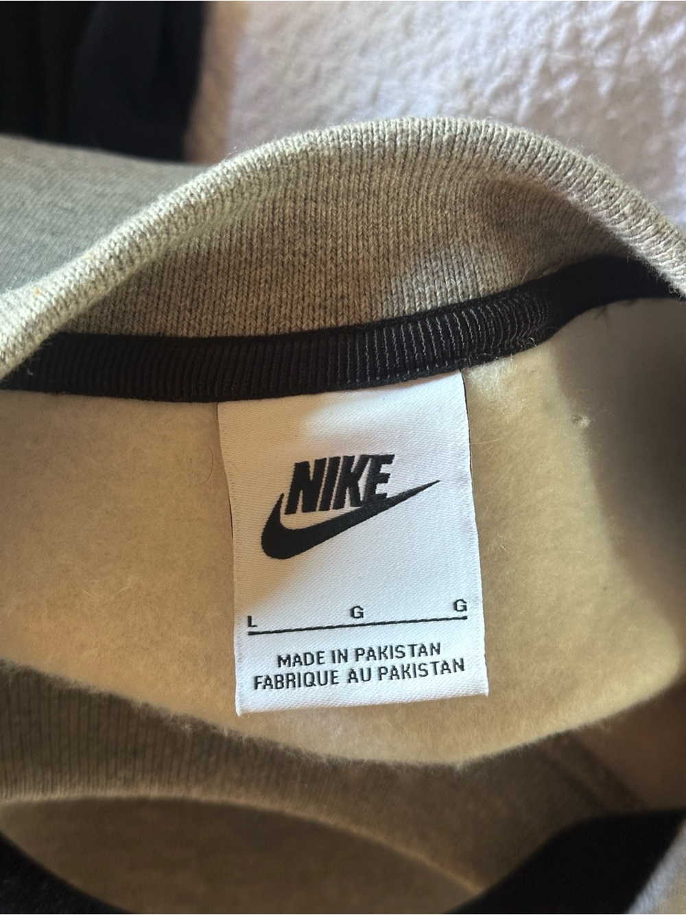NWOT Stüssy x Nike Light Gray Crewneck Fleece Sweatshirt - Picture 4 of 5